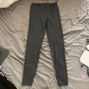 gray leggings